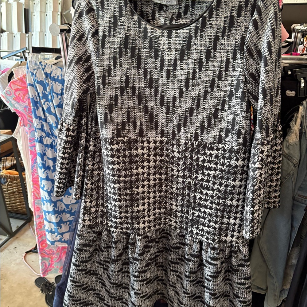 Stylish sfizio Black and Gray Patterned Dress